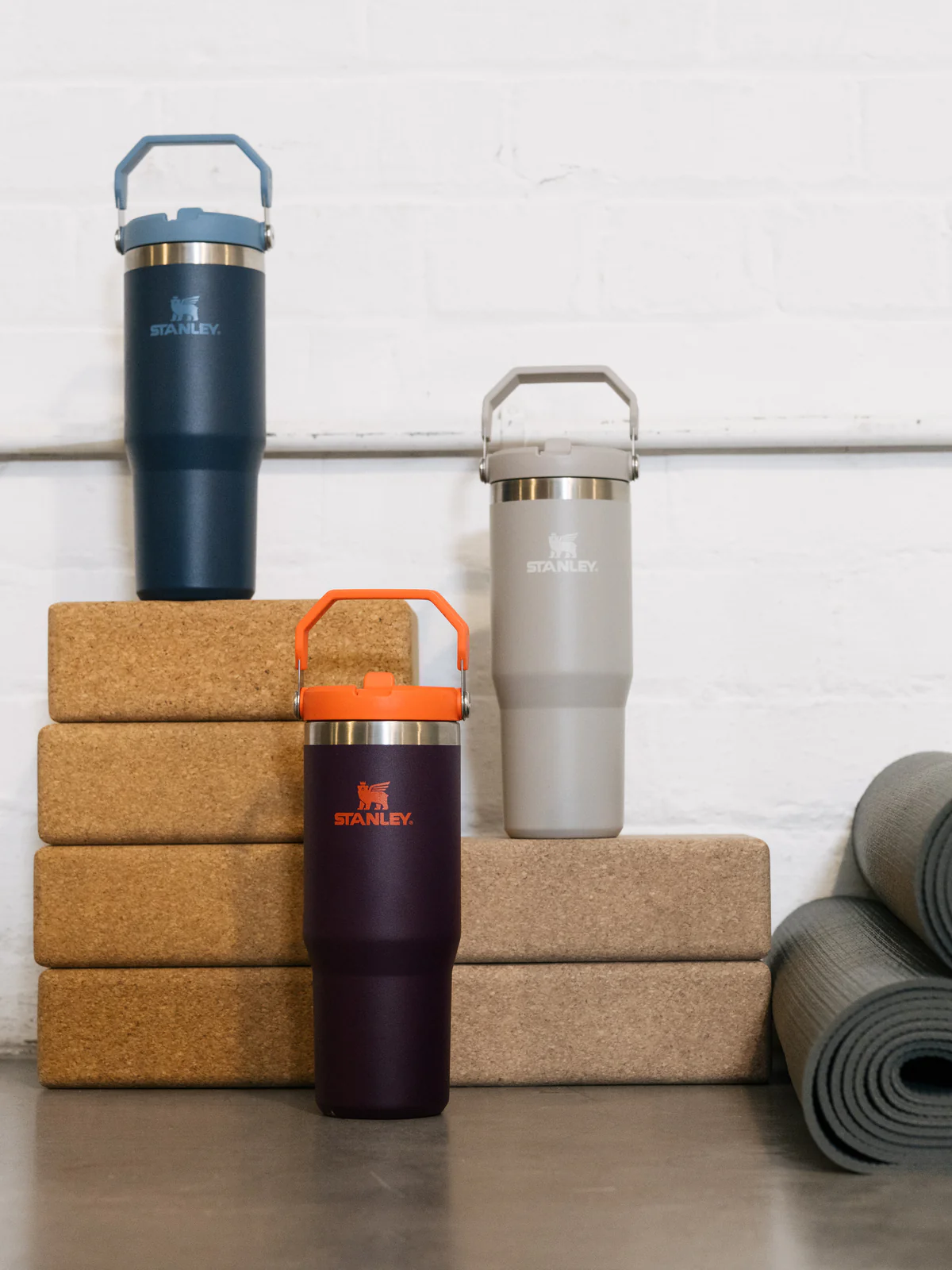 Fľaša STANLEY The IceFlow™ Flip Straw Tumbler 0.89l ash - Image 2